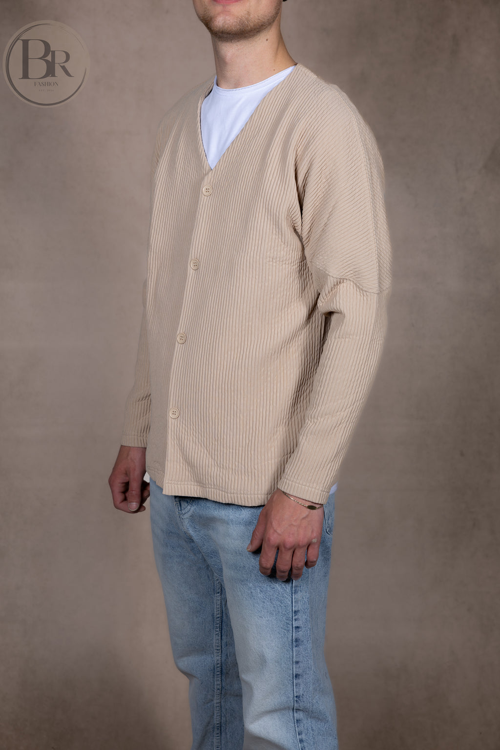 Low V-Neck vest