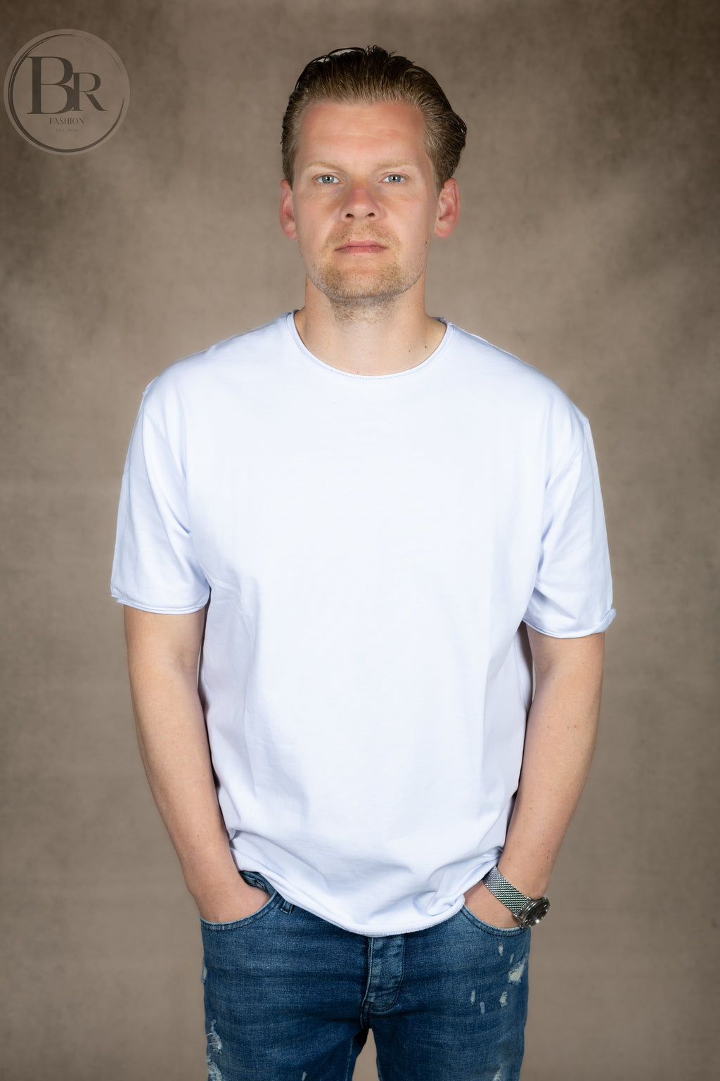 Basic T-Shirt Raw edge.